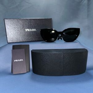 Prada Cat Eye Sunglasses – Black
Brand New with Case, Box & Authenticity.
